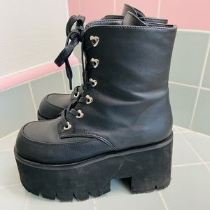 Demonia ashes boots
